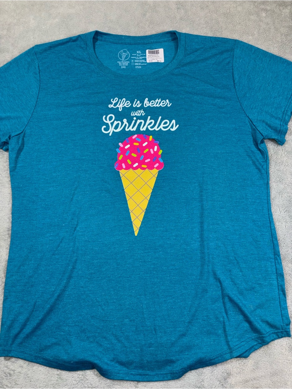 NWT PEI Cows Ice Cream Tshirt XL